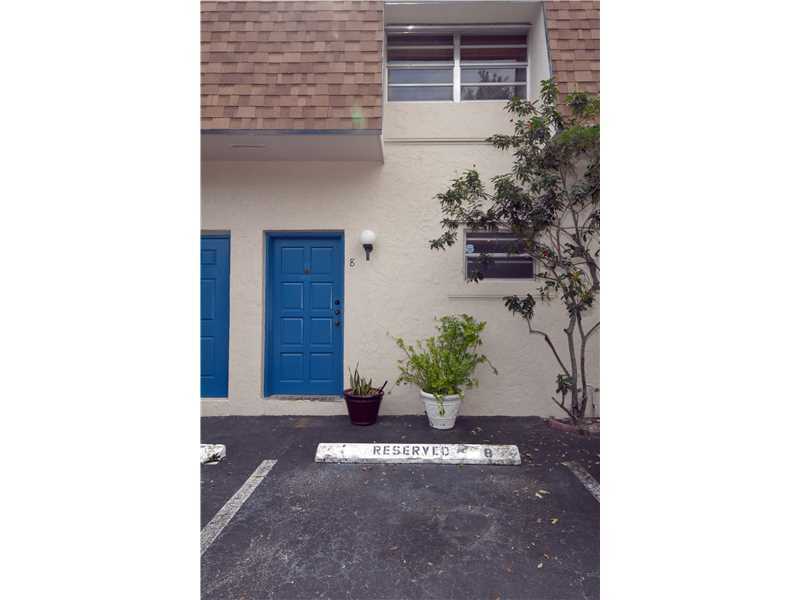 Property Photo: 15385 S Dixie Hy 8 FL 33157