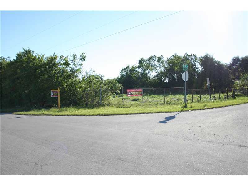 Property Photo:  246 SW 207 Ave  FL 33031 