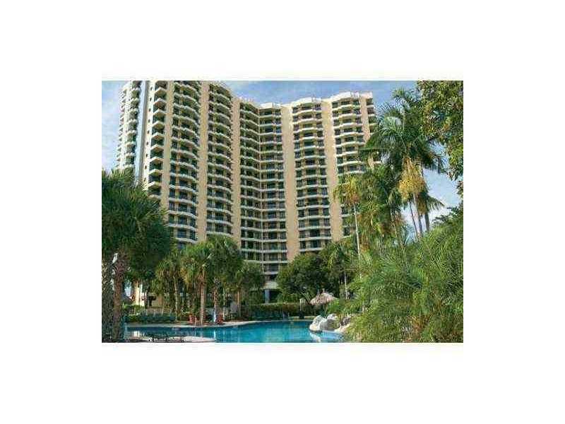 Property Photo: 3300 NE 191 St 1702 FL 33180