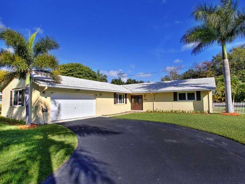 Property Photo: 8815 SW 160th St FL 33157