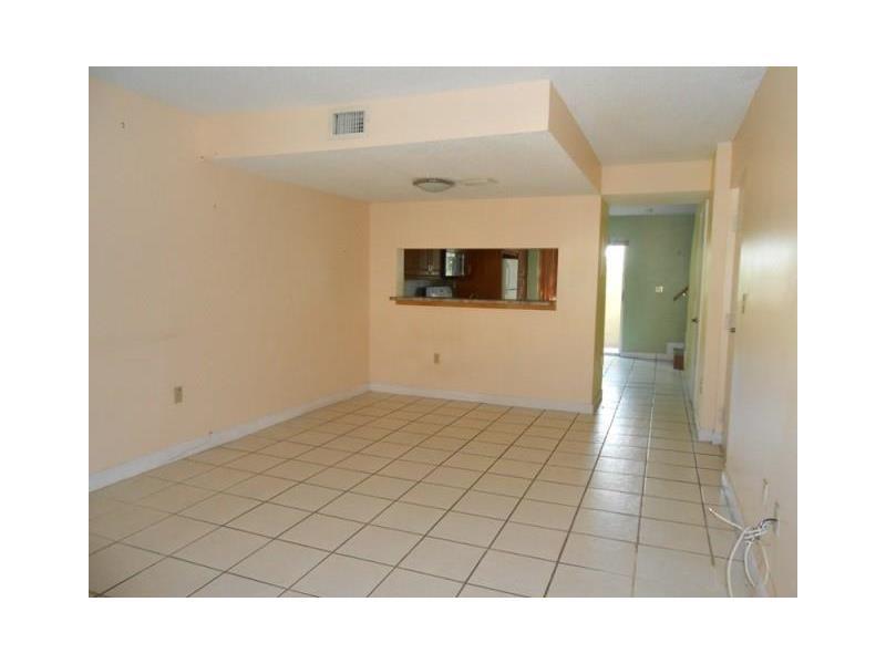 Property Photo: 14901 SW 82 Te 1-207 FL 33193