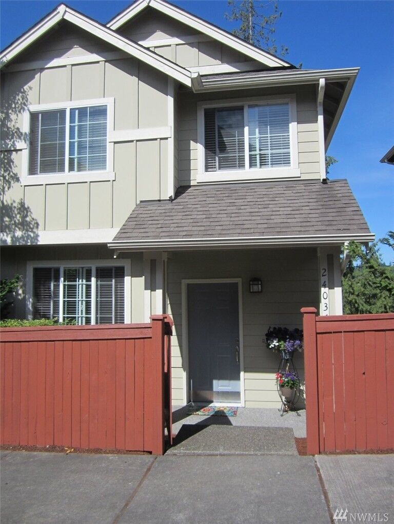 Property Photo: 24036 39th Lane SE WA 98021