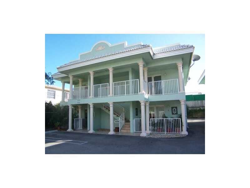 Property Photo:  2750 W Trade Av 2750B  FL 33133 