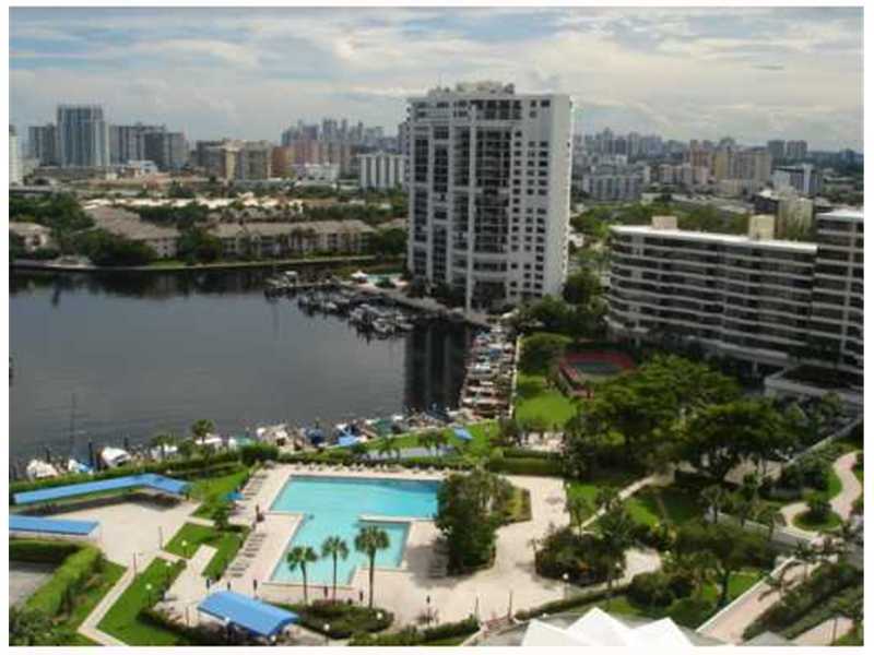 Property Photo: 2500 Parkview Dr 2421 FL 33009