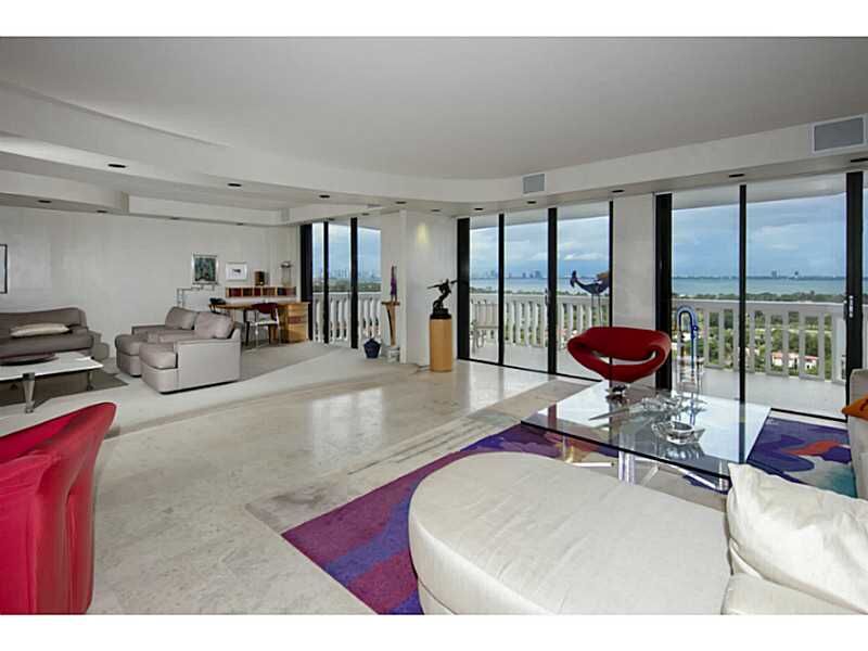 Property Photo: 5500 Collins Av 1803 FL 33140