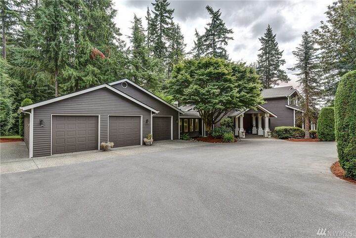 Property Photo:  13716  180th Avenue NE  WA 98052 