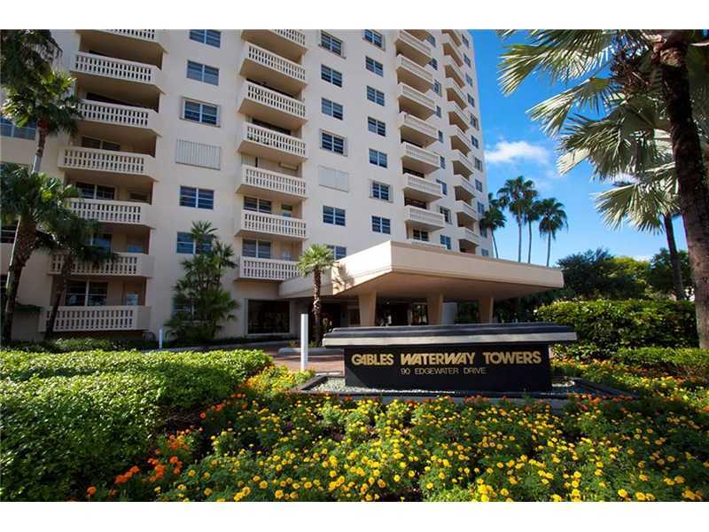 Property Photo:  90 Edgewater Dr 607  FL 33133 