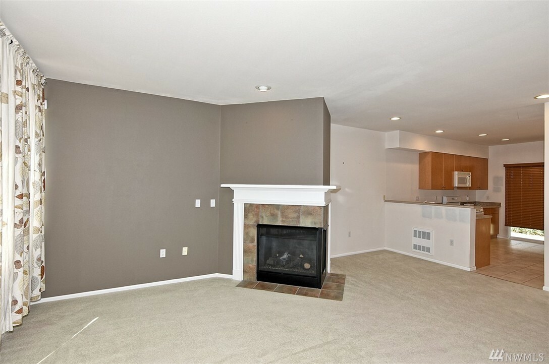 Property Photo:  5030 Davis Place S B  WA 98055 