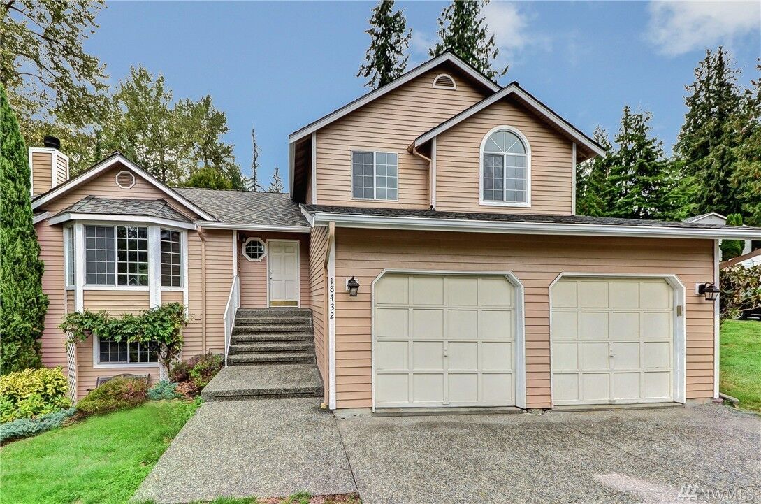 Property Photo:  18432 Woodbine Dr  WA 98223 