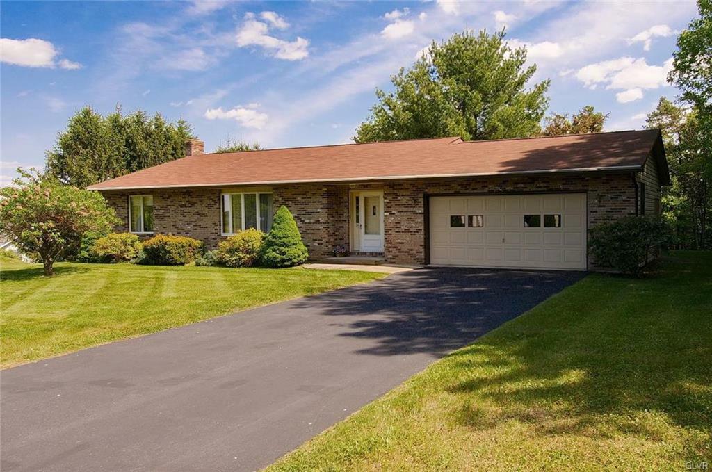 Property Photo:  298 Thomas Jefferson Road  PA 18235 