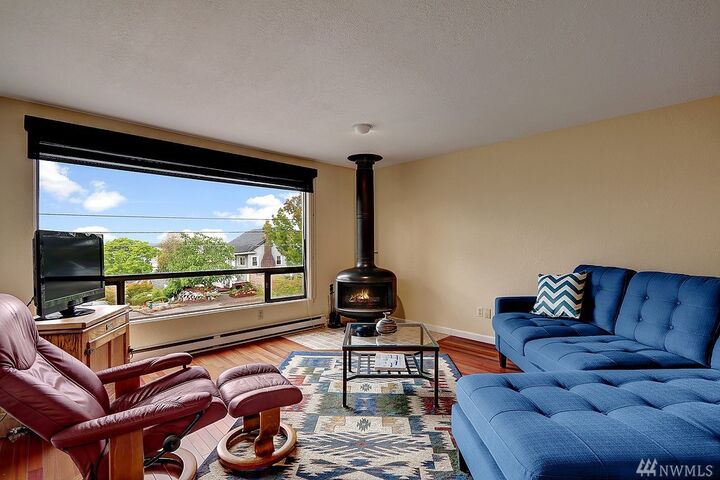 Property Photo:  4616 3rd Ave NW 2  WA 98107 
