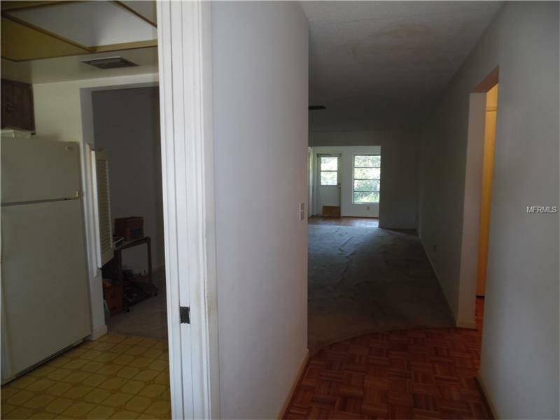 Property Photo:  1682 S Lake Avenue 4  FL 33756 