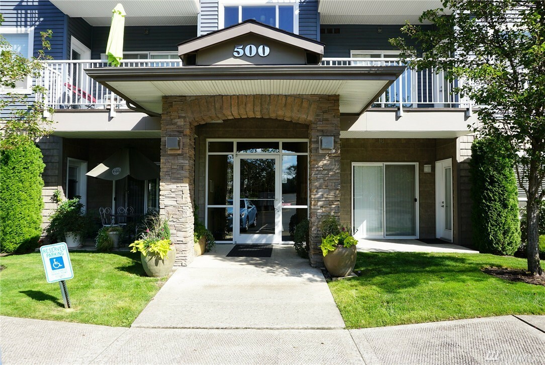 Property Photo:  500 Darby Dr 116  WA 98226 