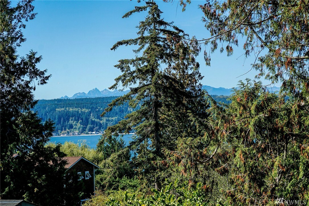 Property Photo:  3265 Mardell Dr  WA 98260 