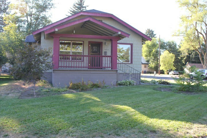 Property Photo:  3927 N Jefferson St  WA 99205 