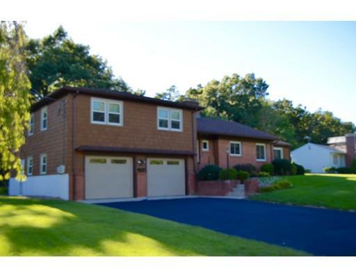 Property Photo: 82 Merriweather Dr MA 01106