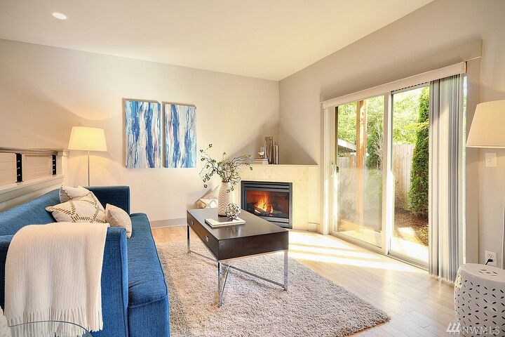 Property Photo:  4504 Fremont Ave N D  WA 98103 