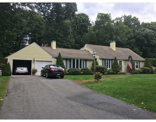 Property Photo: 6 Oakridge Dr MA 01095