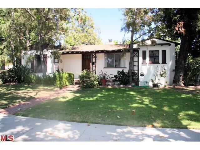 Property Photo: 4328 Goodland Ave CA 91604