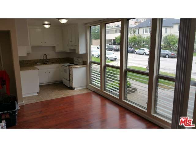 Property Photo:  1833 N Normandie Ave 101  CA 90027 