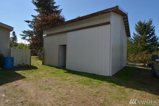 Property Photo:  16009 86th Ave SE  WA 98597 