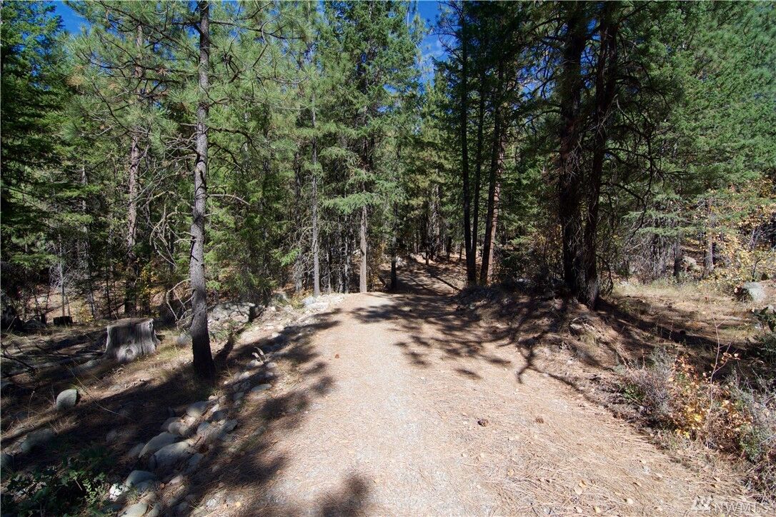Property Photo:  3 X Highland Rd  WA 98862 