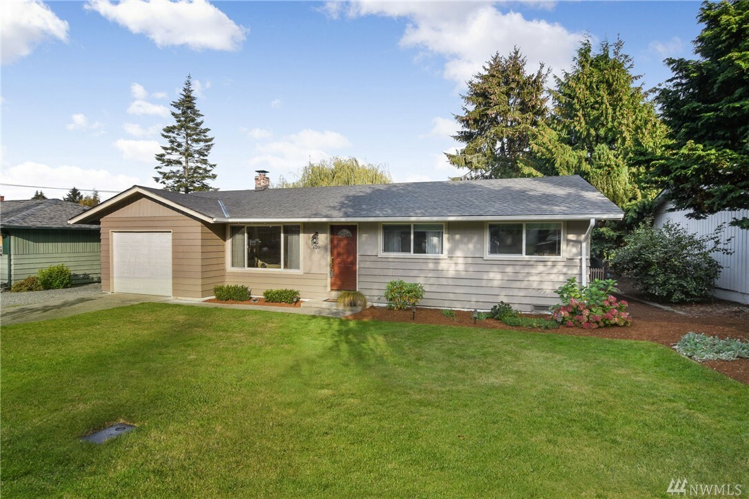 Property Photo:  620 Mountain View Dr  WA 98273 