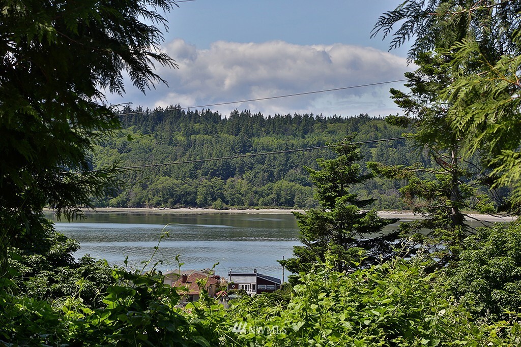 Property Photo:  8120 Upland Place  WA 98236 