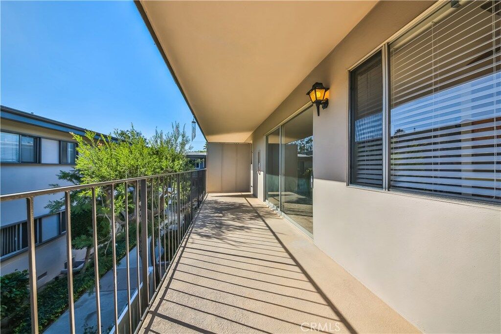 Property Photo: 2940 W Carson Street 206 CA 90503