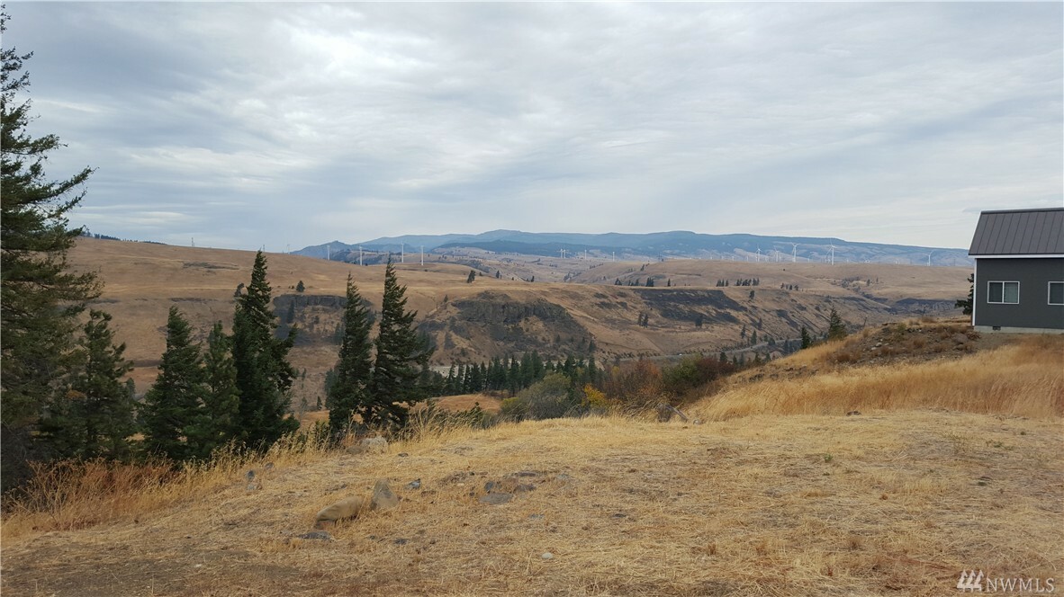 Property Photo:  361 Highline Lp  WA 98922 