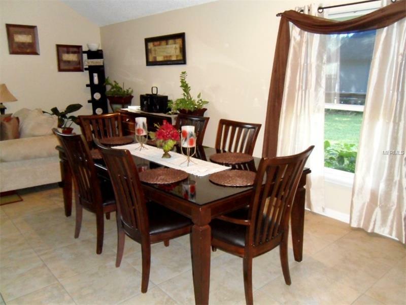 Property Photo: 4809 Old Oak Tree Court FL 32808