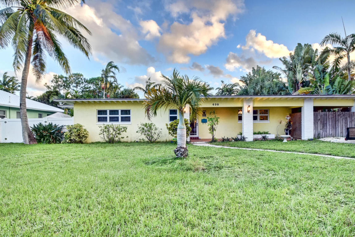 Property Photo: 638 NE 9th Avenue FL 33435