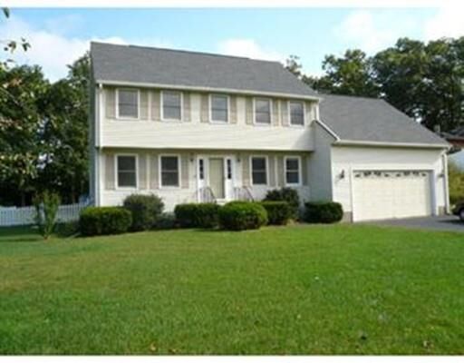 Property Photo: 16 Waterford Pl MA 01863