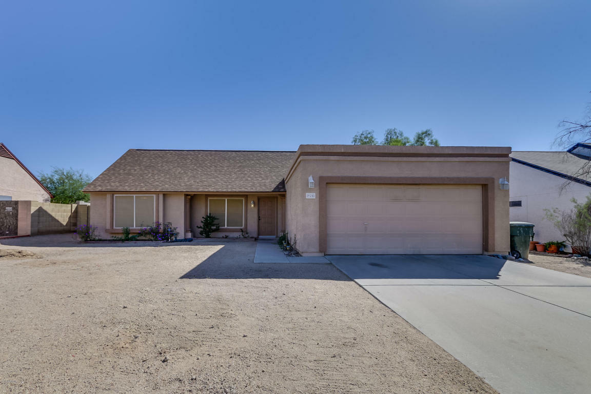 Property Photo:  925 E Piute Avenue  AZ 85024 