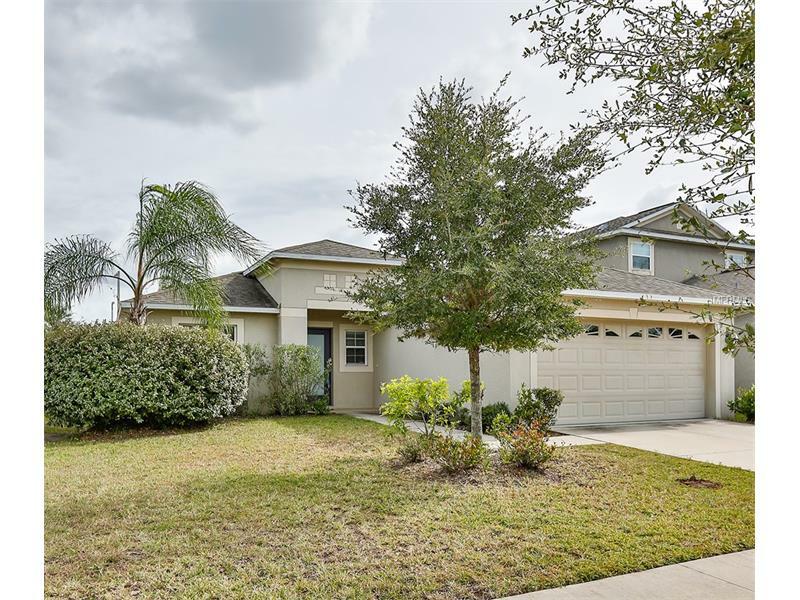 Property Photo:  11213 Flora Springs Drive  FL 33579 