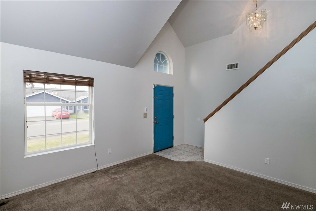Property Photo: 20021 10th Av Ct E WA 98387