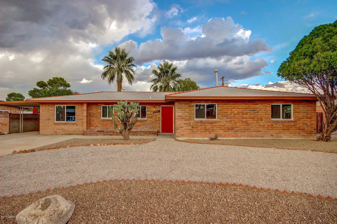 Property Photo:  6211 E 17th Street  AZ 85711 