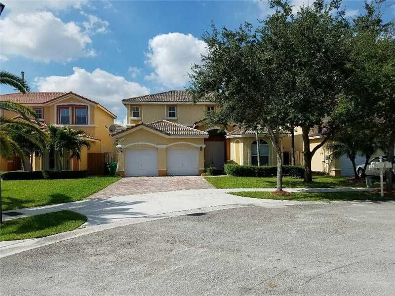 Property Photo:  24764 SW 108th Ct  FL 33032 