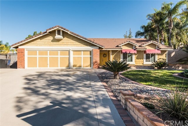 Property Photo: 224 Juniperhill Lane CA 92506