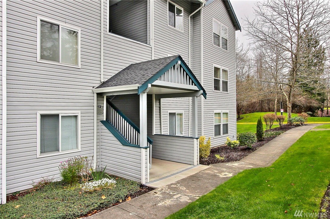 Property Photo: 33020 10th Ave SW F 303 WA 98023
