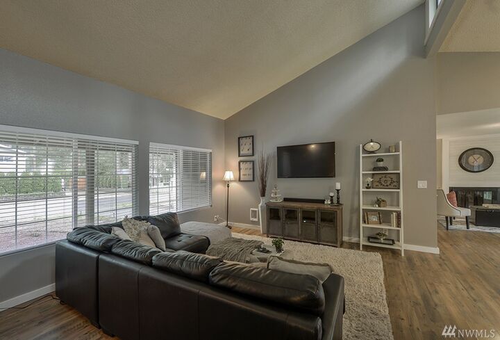 Property Photo: 945 NE 207th Place WA 98074