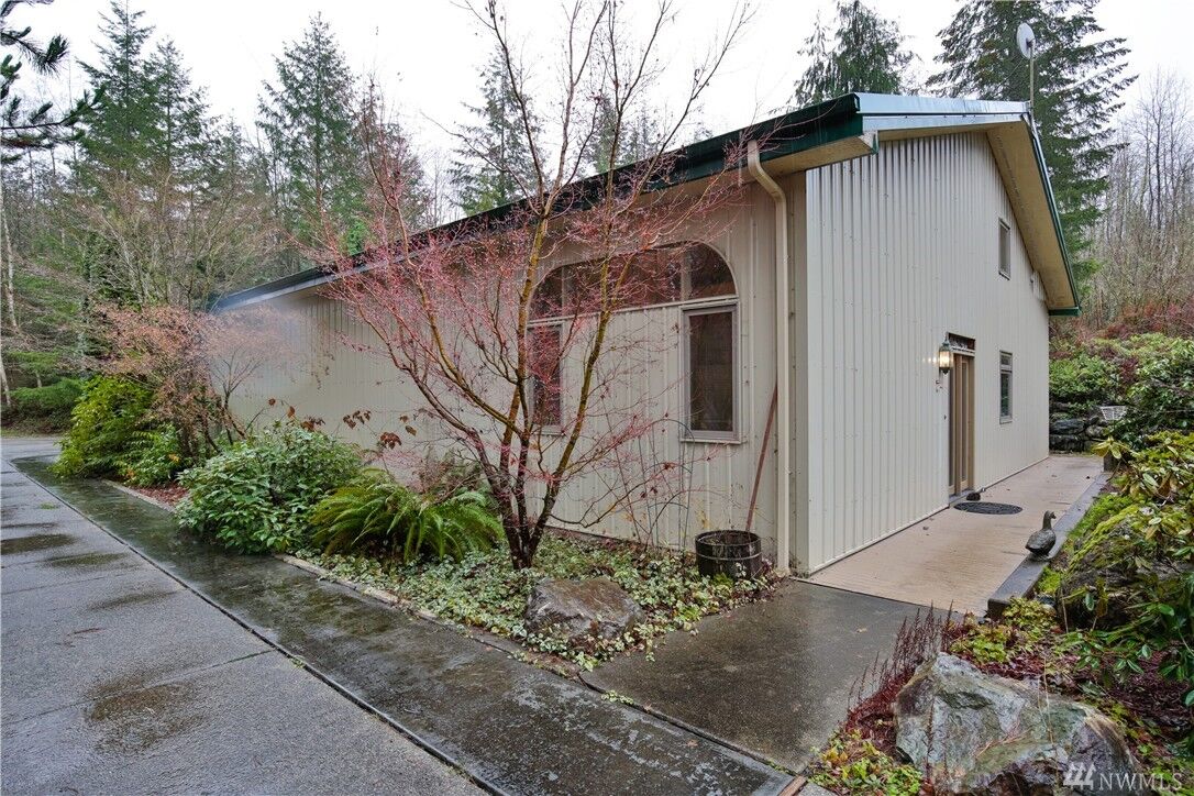 Property Photo:  12430 120th St NE  WA 98258 