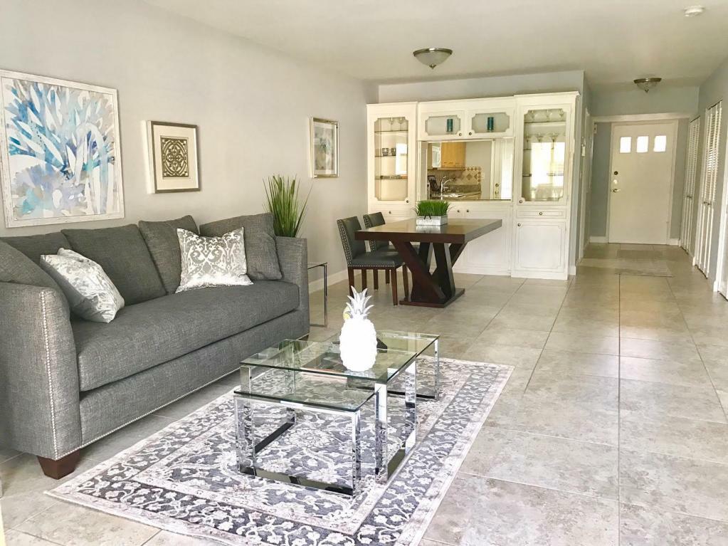Property Photo: 80 Venetian Drive 205-S FL 33483