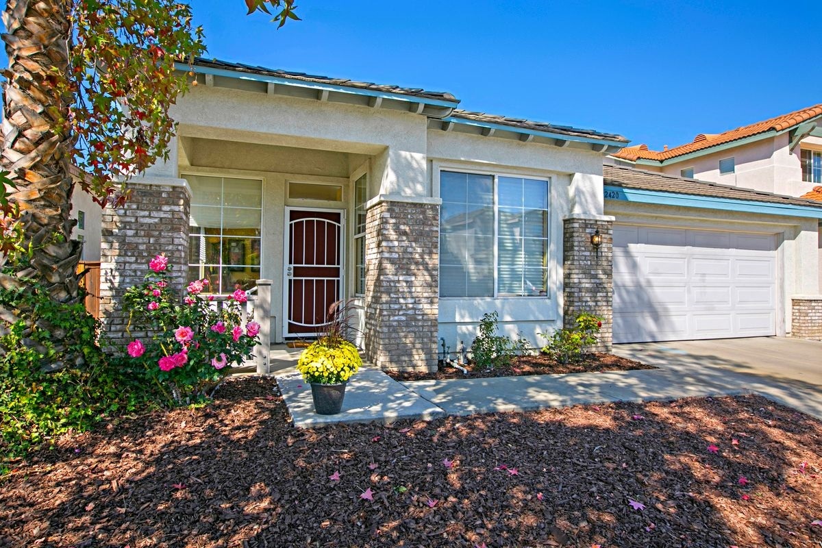 Property Photo:  12420 Whispering Tree Ln  CA 92064 