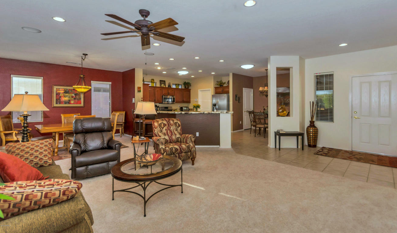 Property Photo:  19167 N Casa Blanca Way  AZ 85387 