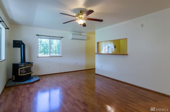 Property Photo: 2221 Zell Rd WA 98248