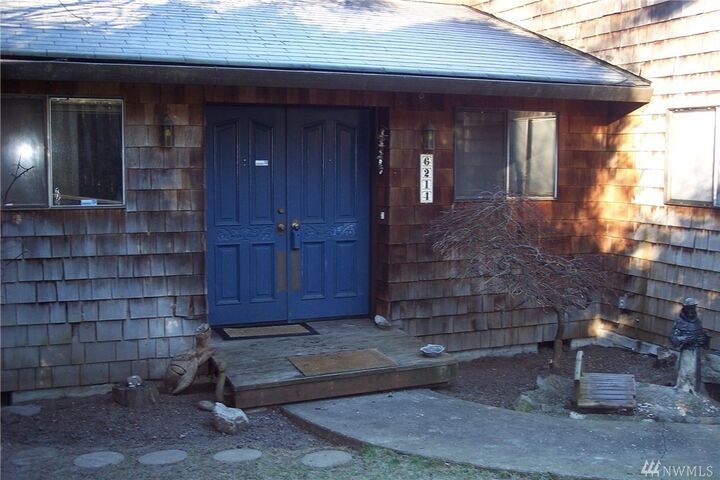 Property Photo: 6214 Mission Ave WA 98271
