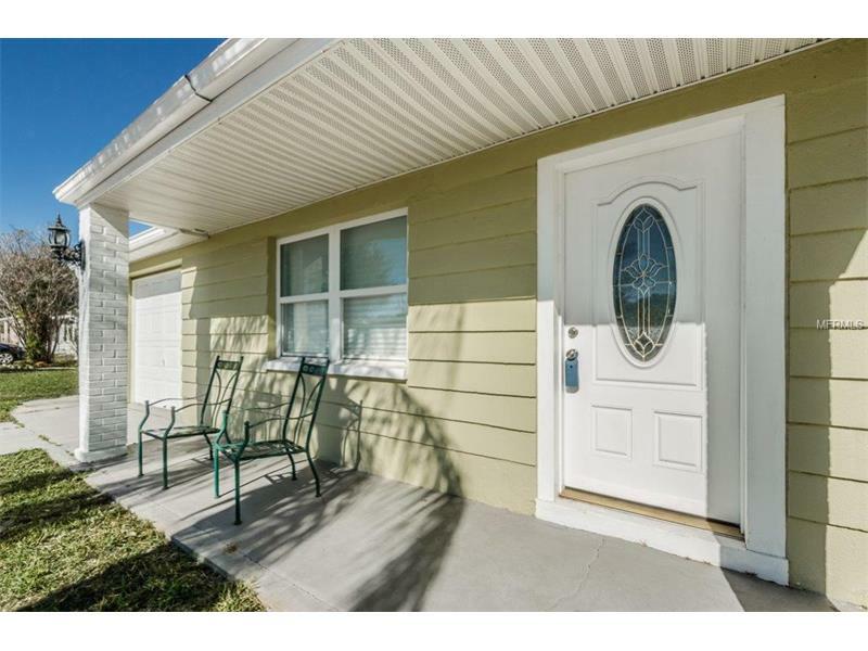 Property Photo:  4319 Oak Bluff Avenue  FL 34691 