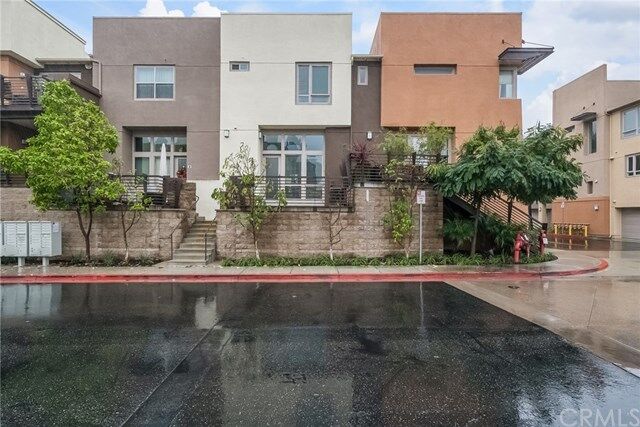 Property Photo: 5512 W 149th Place 3 CA 90250