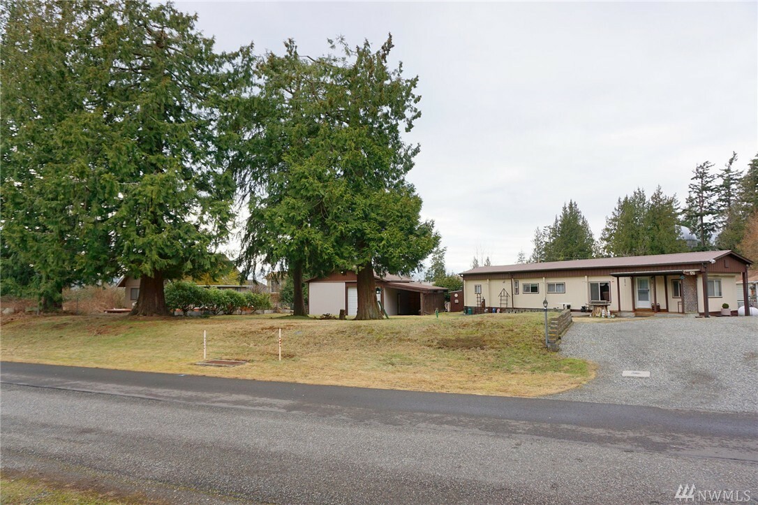 Property Photo:  4743 Neptune Cir  WA 98248 